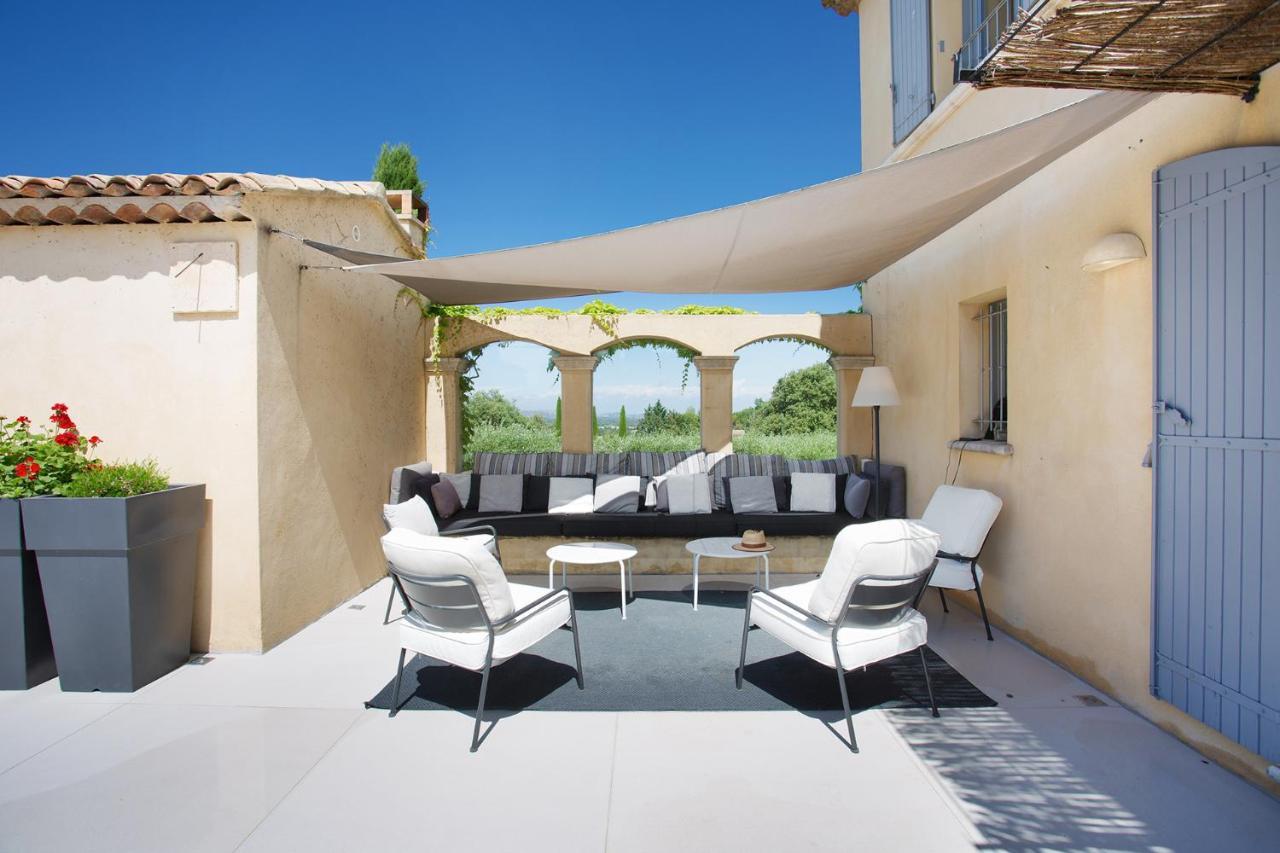 Villa Briali Pont Royal Mallemort Exterior photo