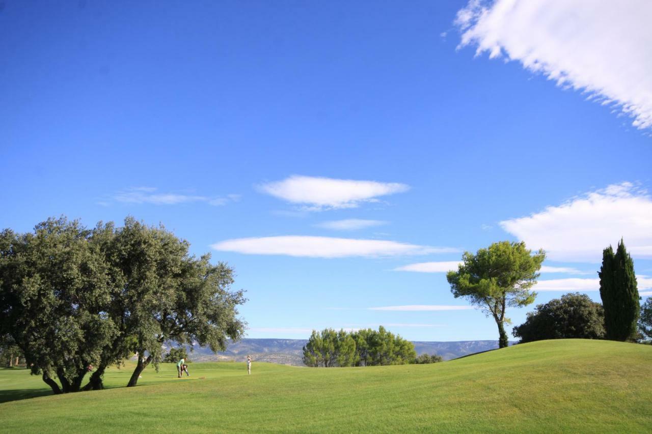 Villa Briali Pont Royal Mallemort Exterior photo
